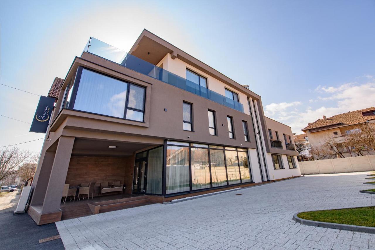 Vila Sarisa デヴァ エクステリア 写真
